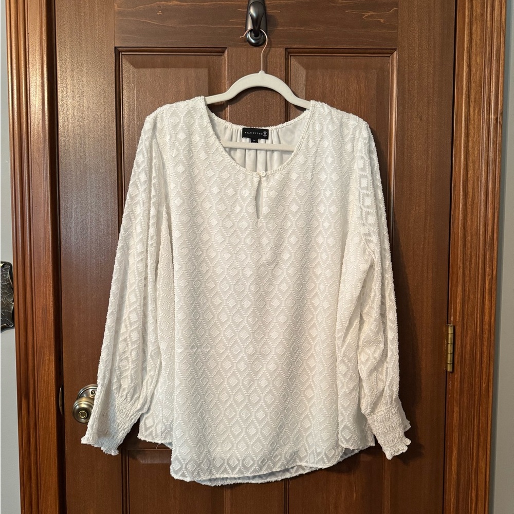 NWOT Cream Long Sleeve Relaxed Blouse